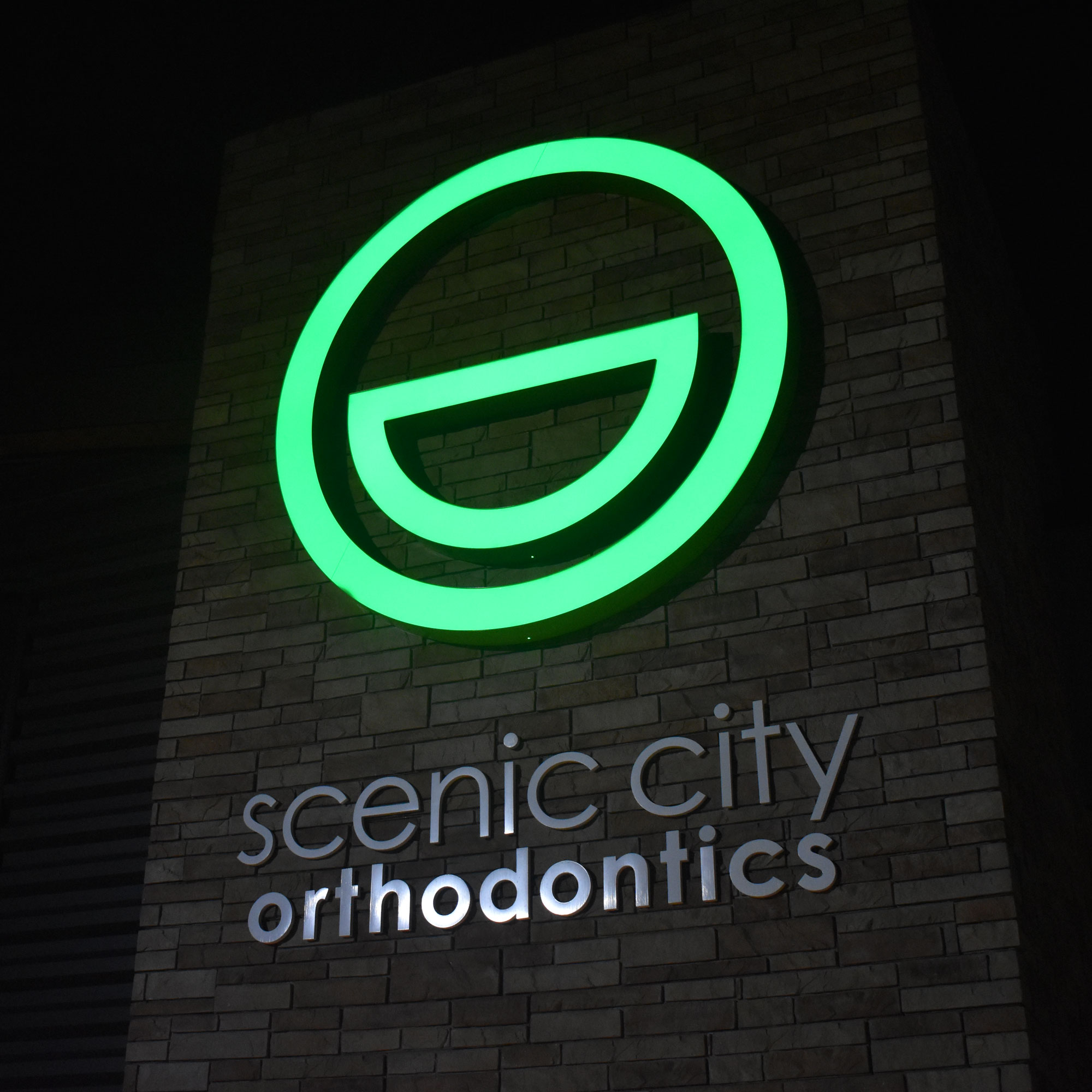 scenic-city-orthodontics-signs-inview-graphics-signs